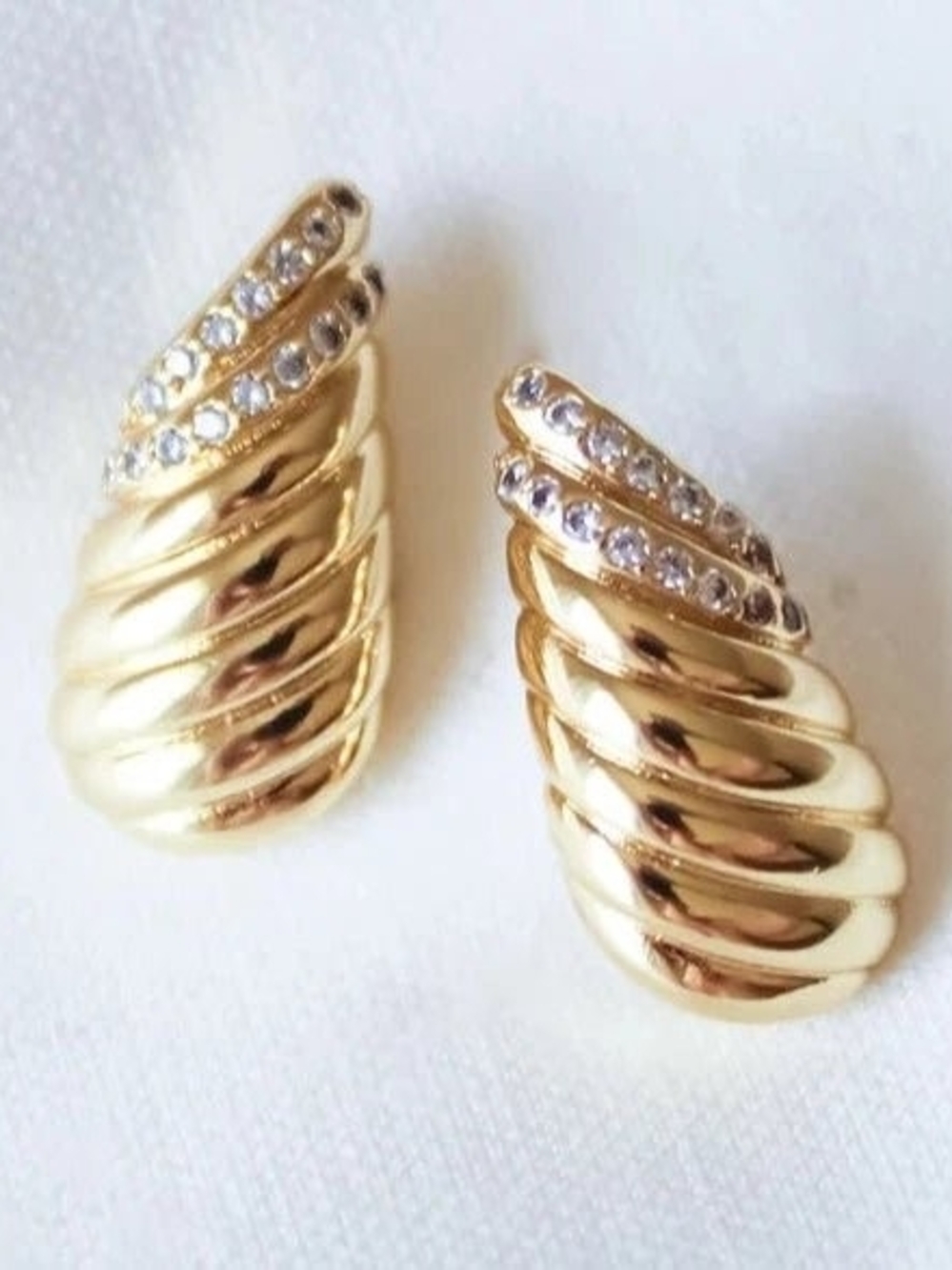 ANTHROPOLOGIE Spiral Crystal Post earrings